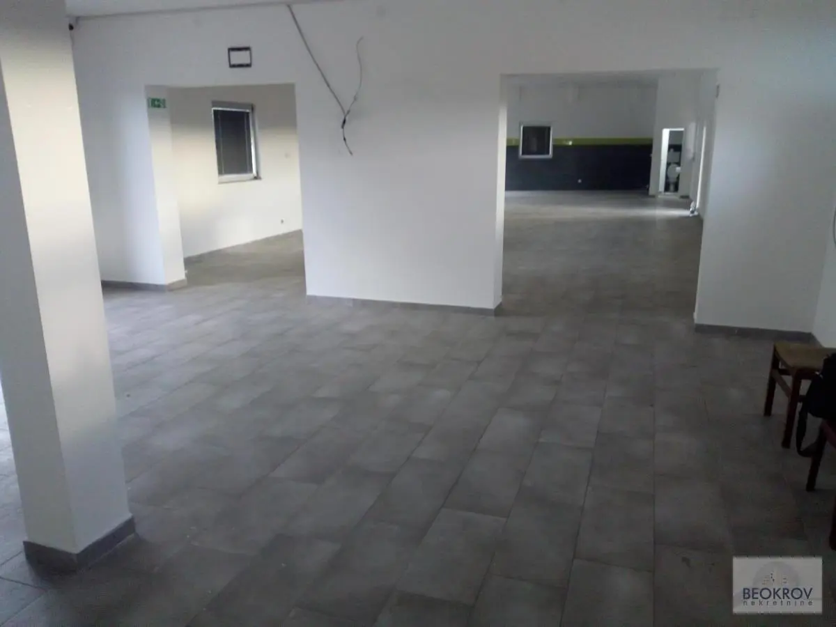 Beograd okolina Grocka  novogradnja poslovni prostor 1200 evra 