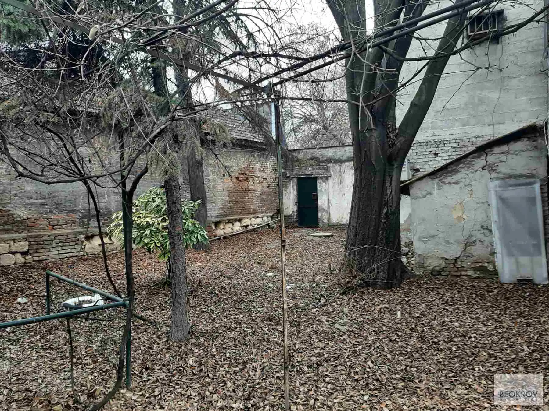 Beograd Savski venac plac 6000 evra 