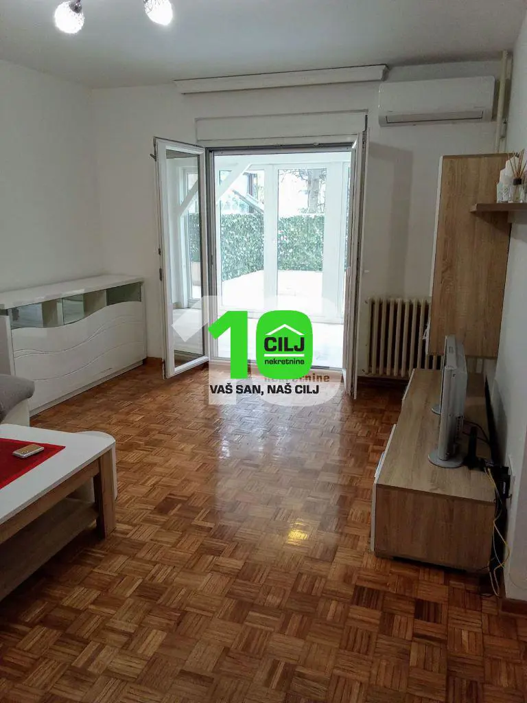 Beograd Novi Beograd Četvorosoban stanovi 1090 evra 