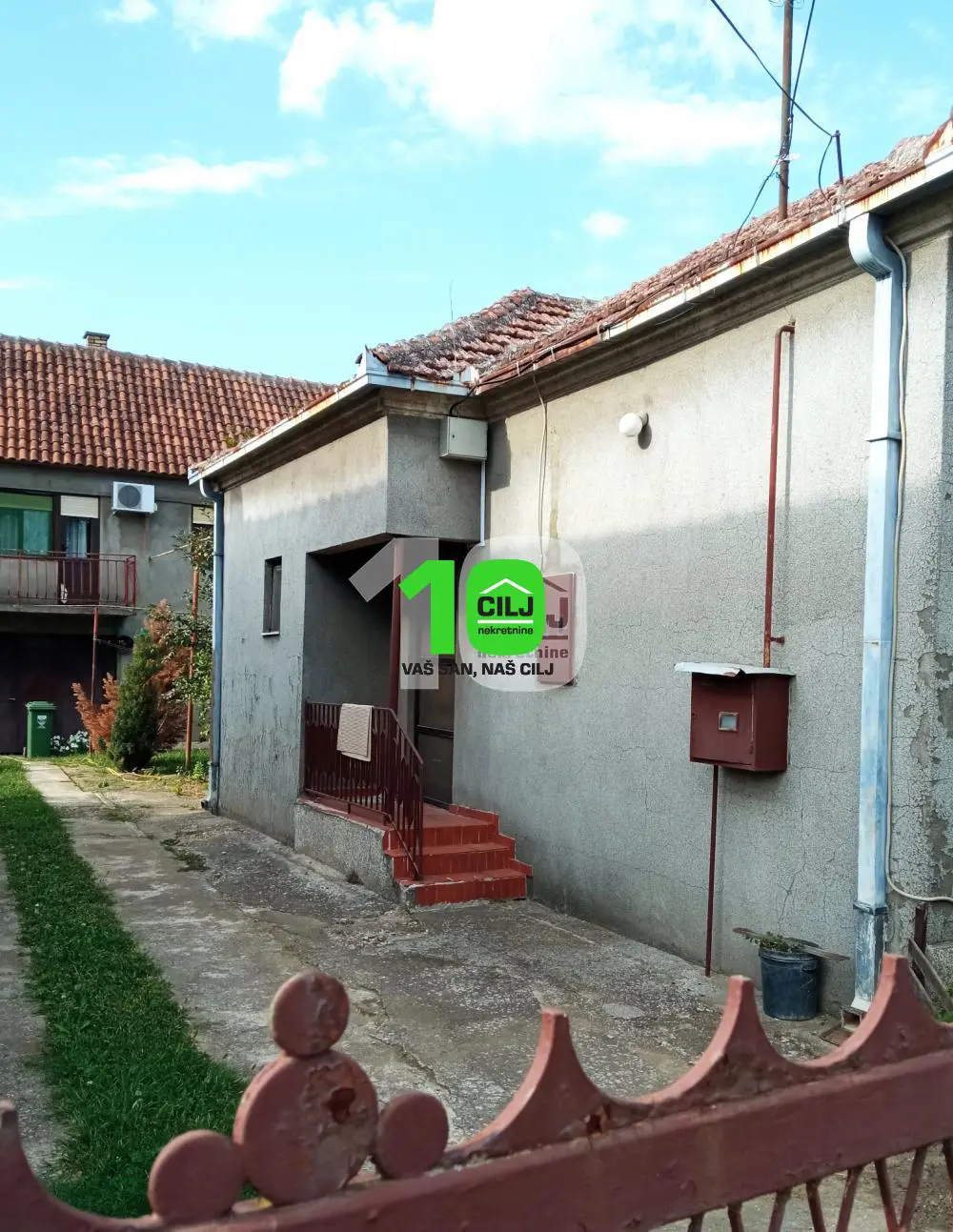 kuće SREMSKI OKRUG Vinogradska 