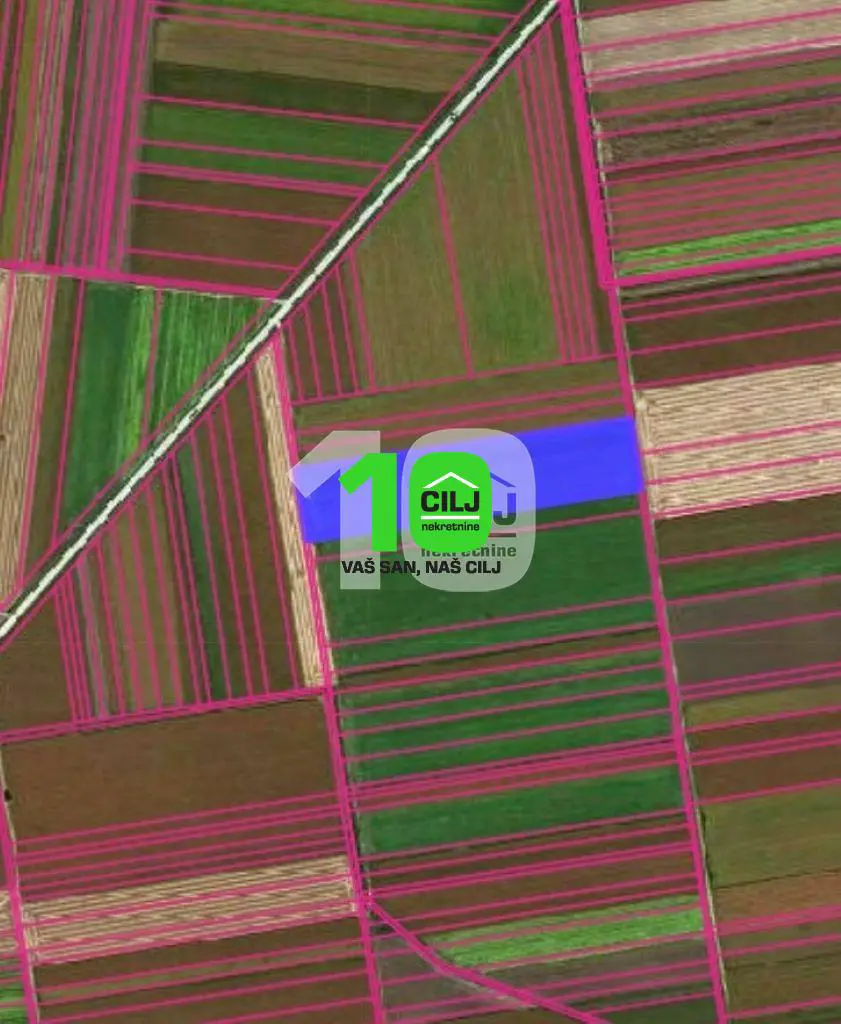 SREMSKI OKRUG Stara Pazova njiva 150000 evra 