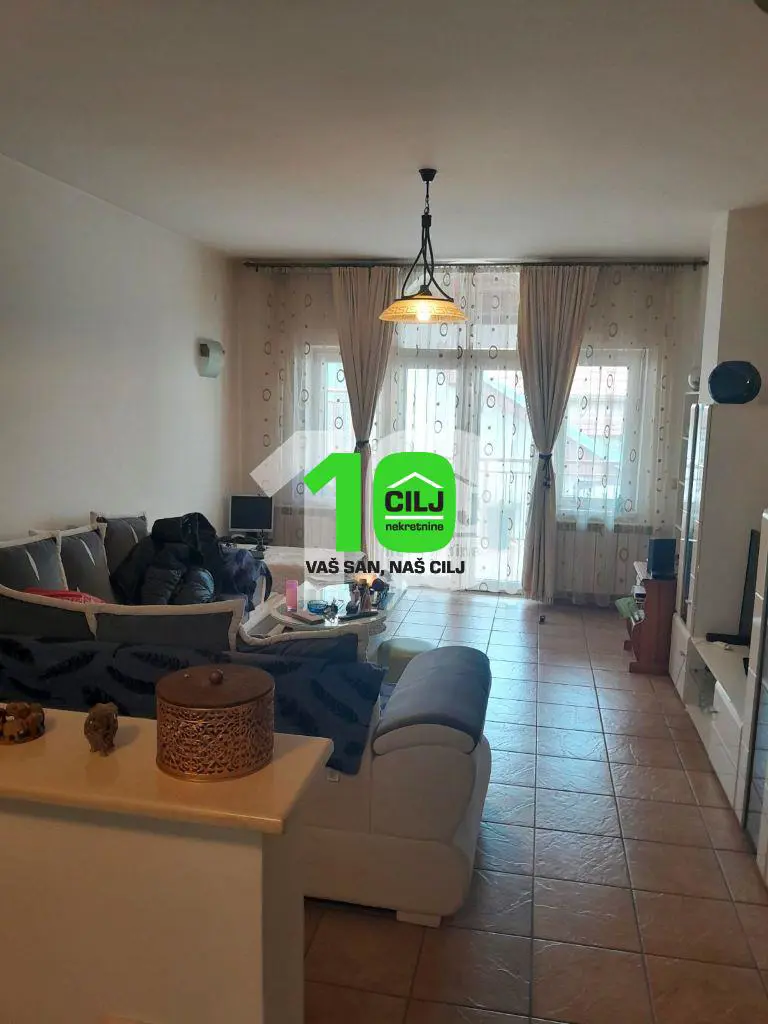 Beograd Zvezdara kuće 600000 evra 