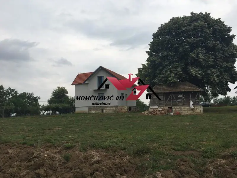  uknjizeni kuće BARAJEVO Barajevo 104000 evra 