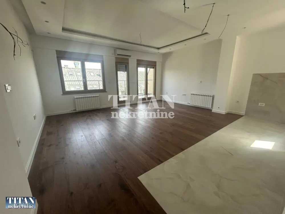 Beograd Zemun Četvorosoban stanovi 280000 evra 