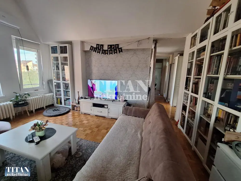 Beograd Čukarica Troiposoban stanovi 230000 evra 