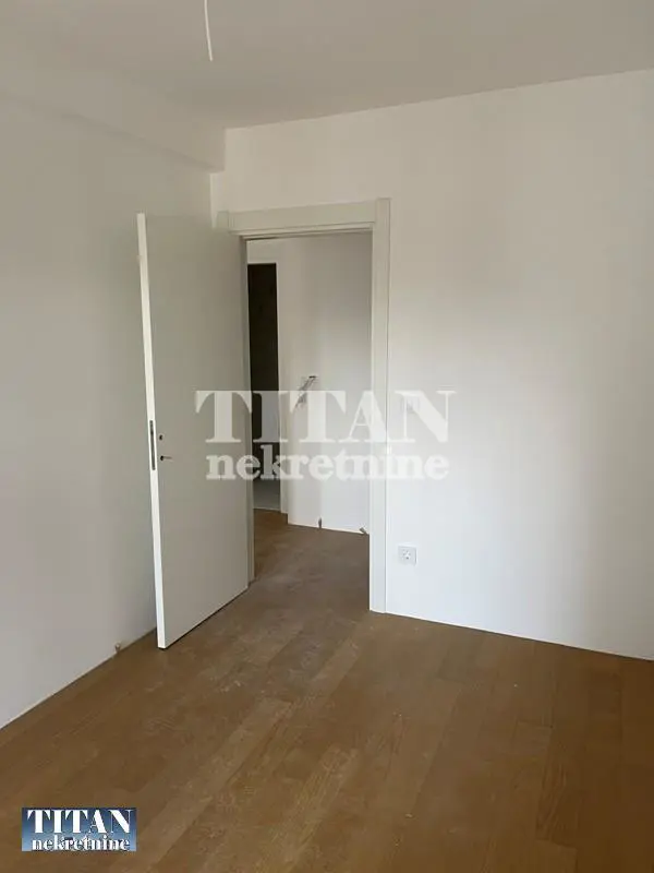 Beograd Zvezdara Četvoroiposoban stanovi 297500 evra 