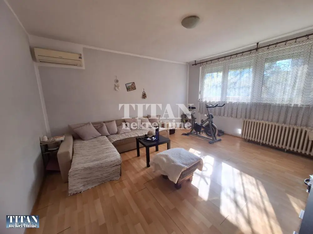 Dvosoban stanovi Čukarica Banovo brdo 155000 evra 