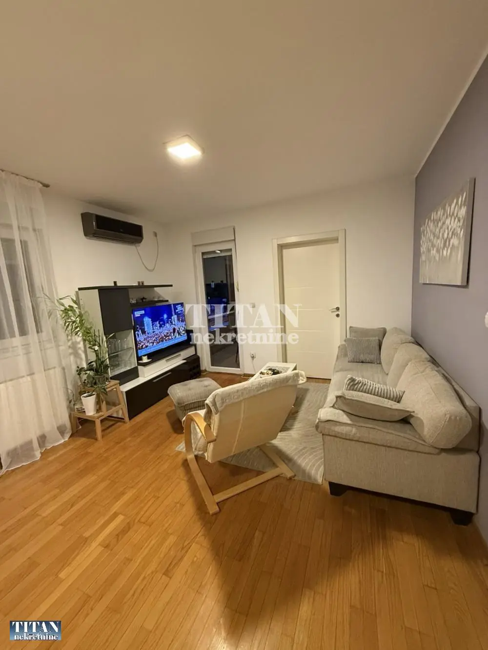 Beograd Zemun Dvosoban stanovi 600 evra 