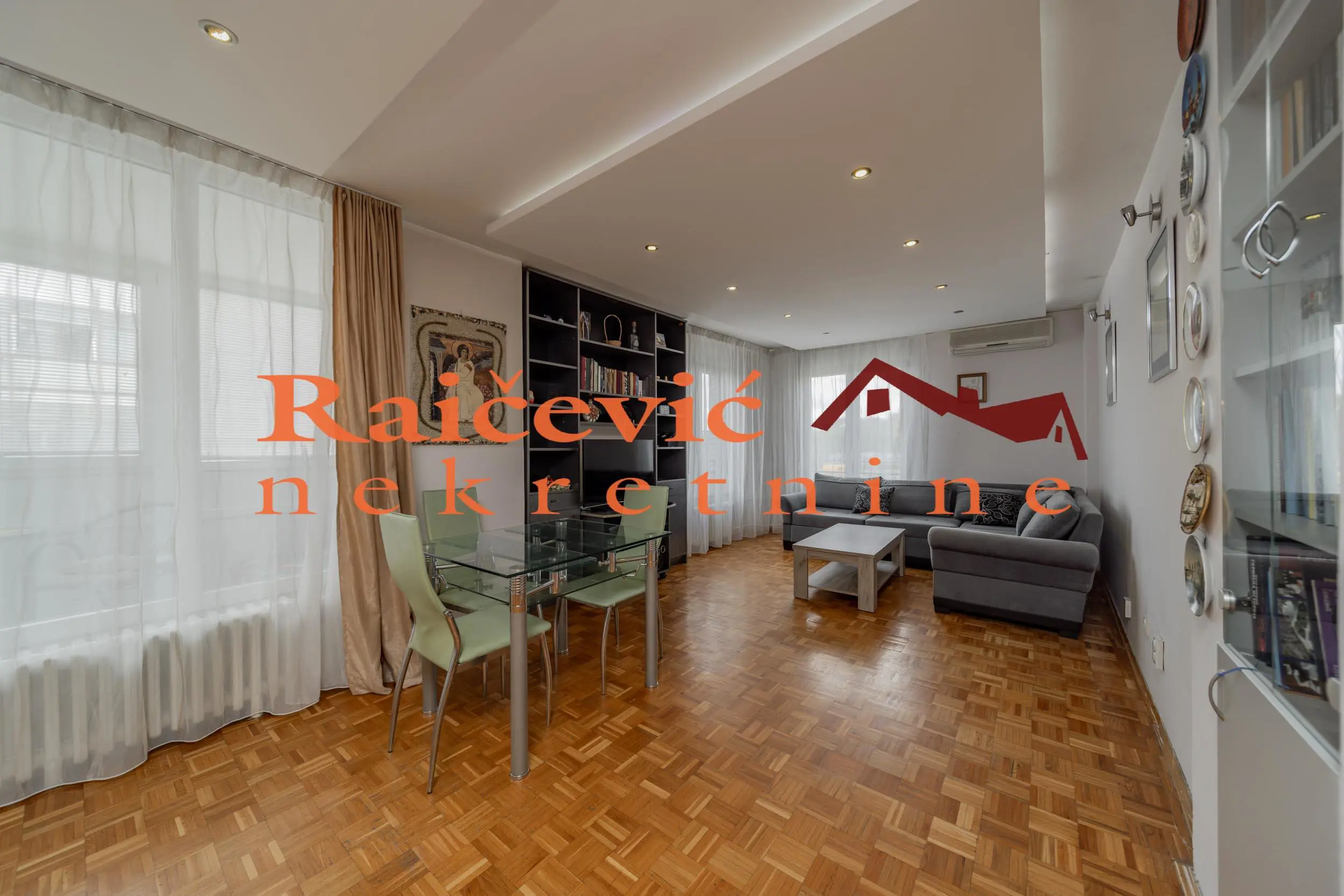 Trosoban stanovi Novi Beograd Savski blokovi (44 45 70 70a) 700 evra 