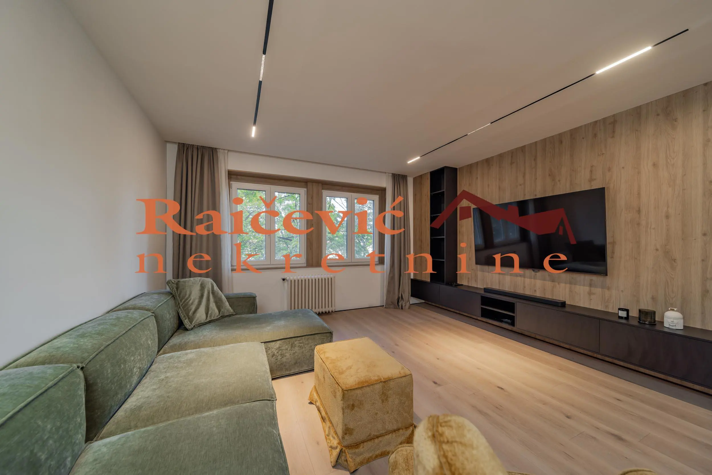 uknjizeni Trosoban stanovi Savski venac Senjak 289000 evra