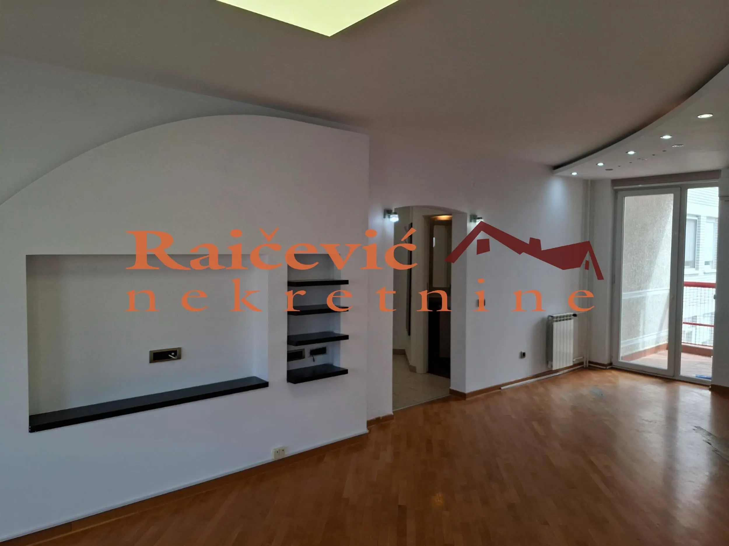 Beograd Novi Beograd  uknjizeni Petosoban stanovi 553000 evra 