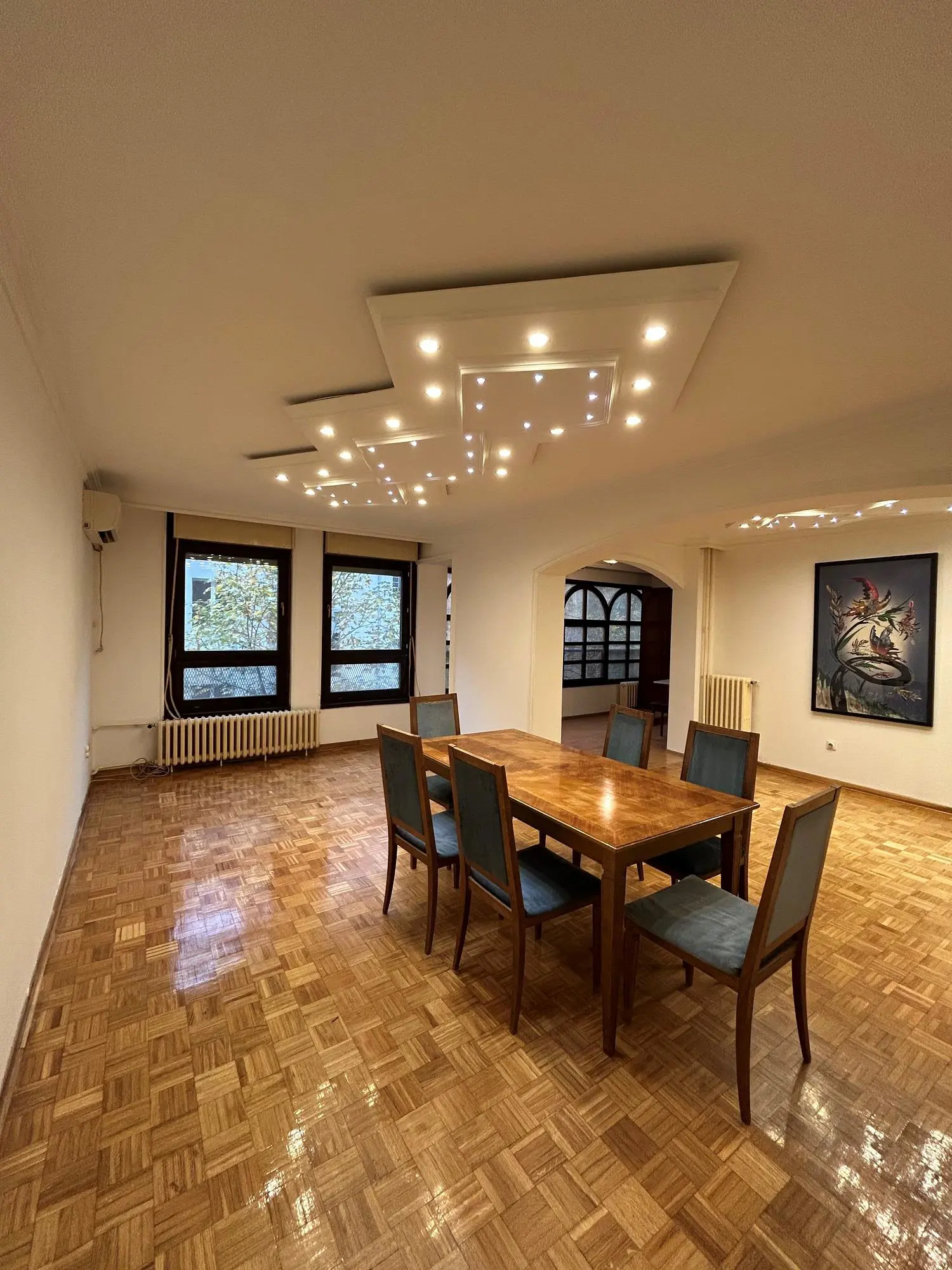 Trosoban stanovi Voždovac KALENIC 1300 evra 