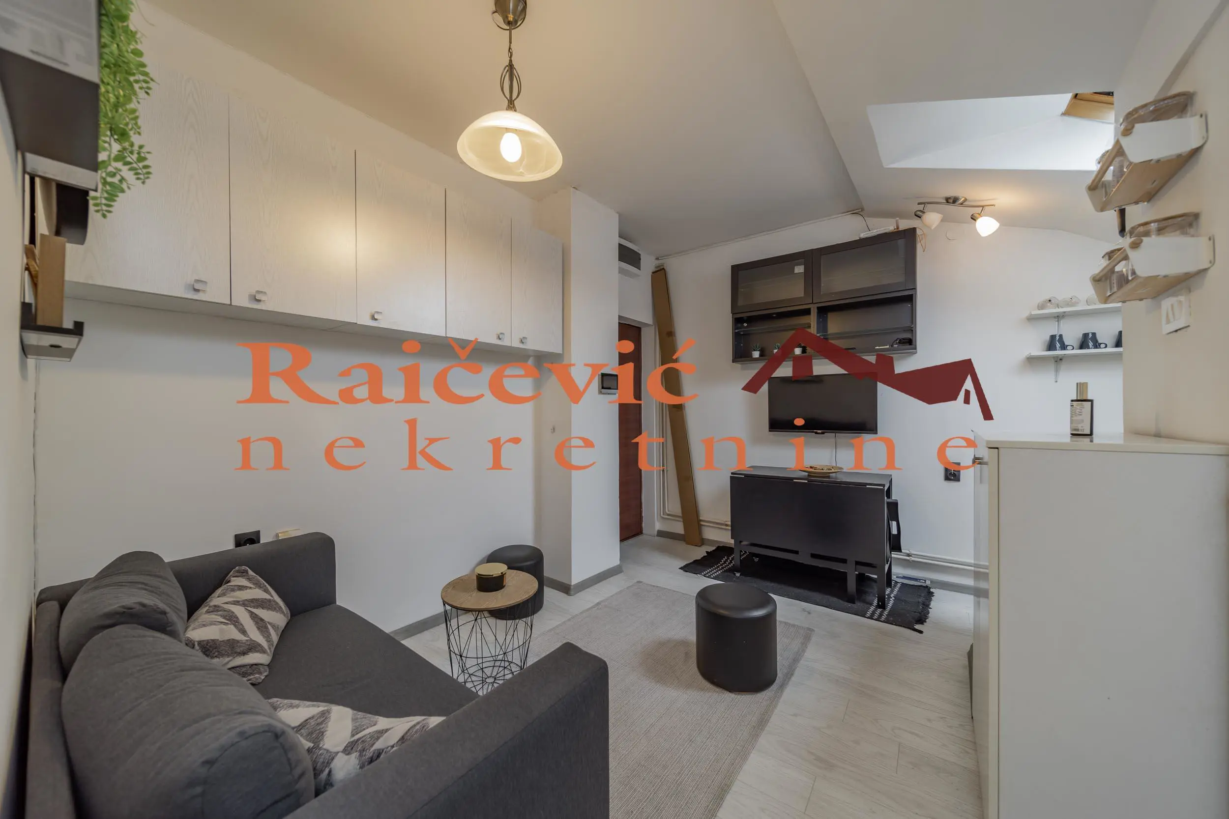  uknjizeni Jednoiposoban stanovi Stari Grad Centar i Terazije 144000 evra 