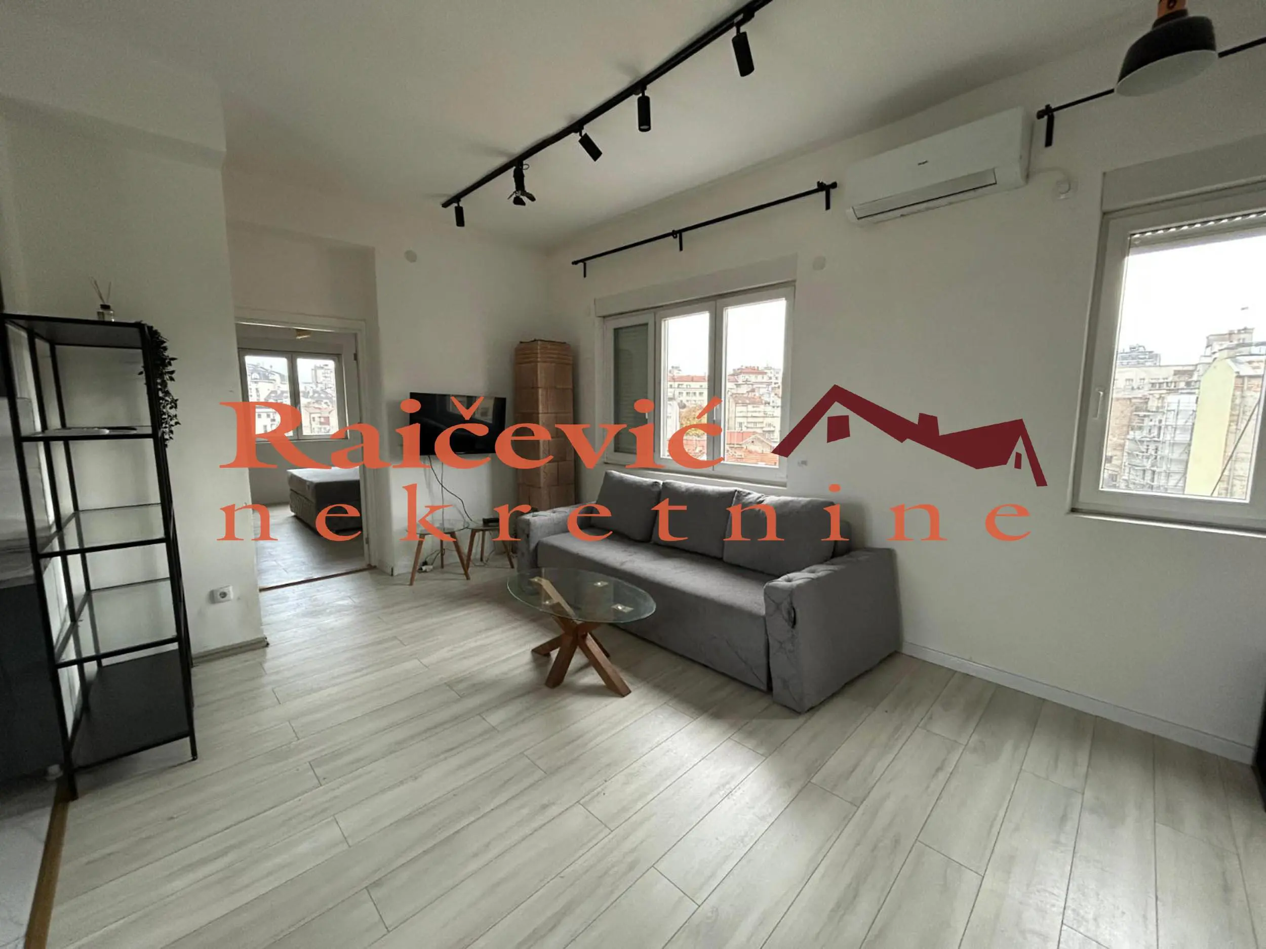 stanovi Beograd CENTAR Francuska  uknjizeni Dvosoban 