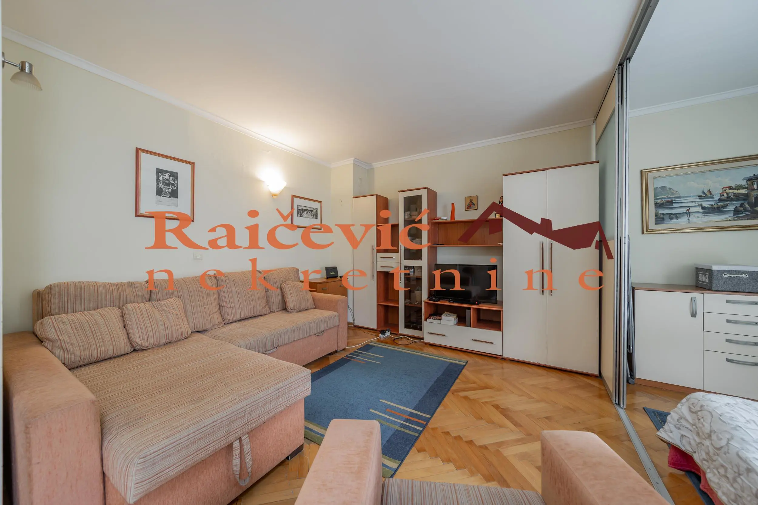 Jednoiposoban stanovi Čukarica Čukarička padina 400 evra 