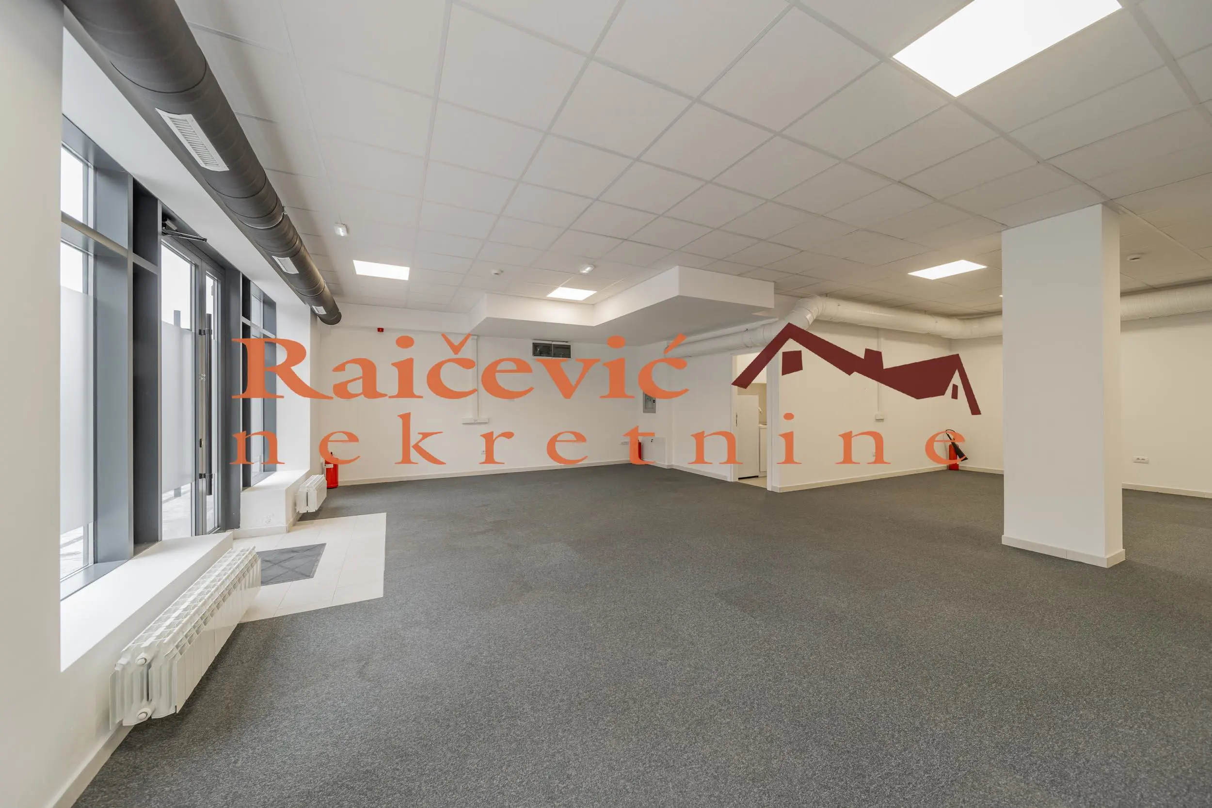 poslovni prostor Čukarica Banovo brdo 2400 evra 