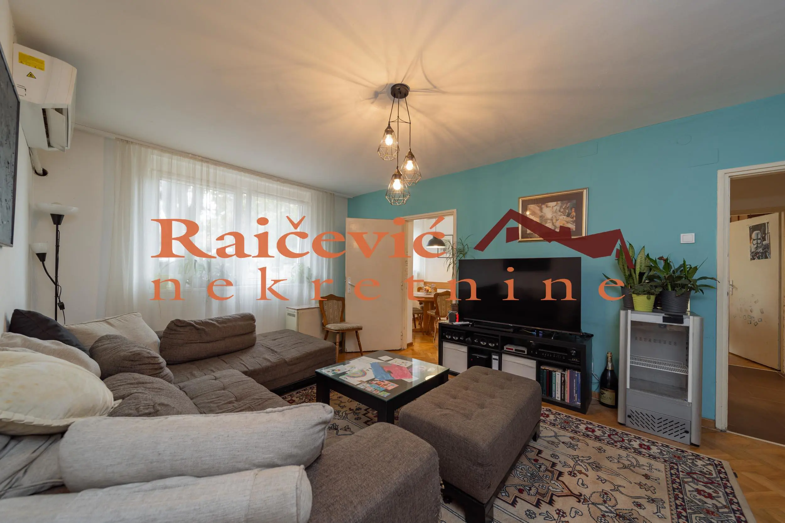 Beograd Voždovac  uknjizeni Trosoban stanovi 179000 evra 