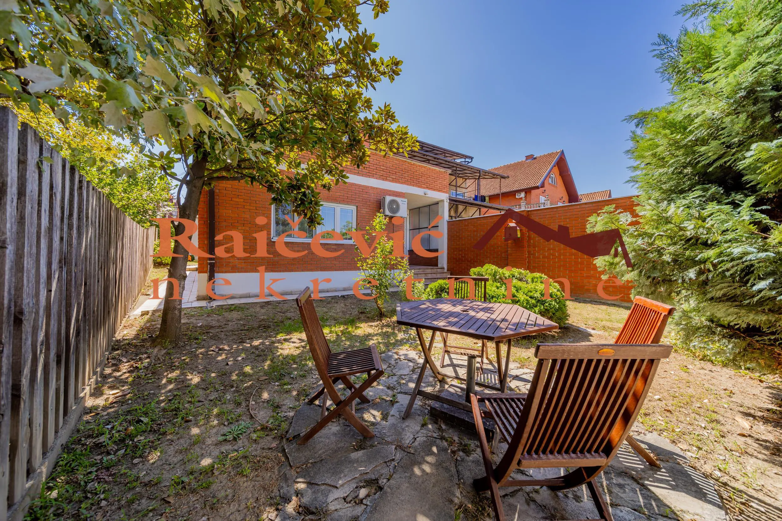 Trosoban stanovi Palilula Višnjička banja 700 evra 