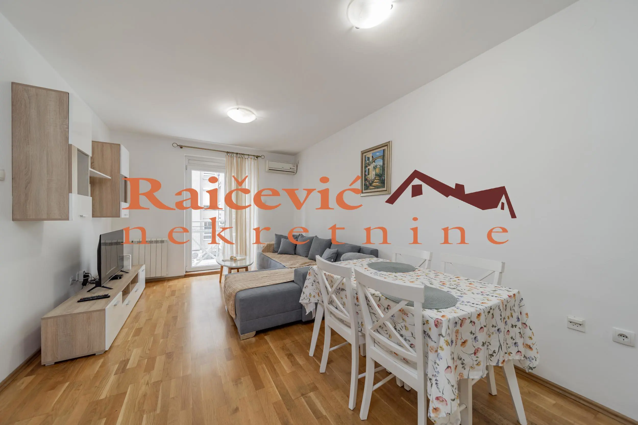 Dvosoban stanovi Zvezdara GRDSKA BOLNICA 600 evra 