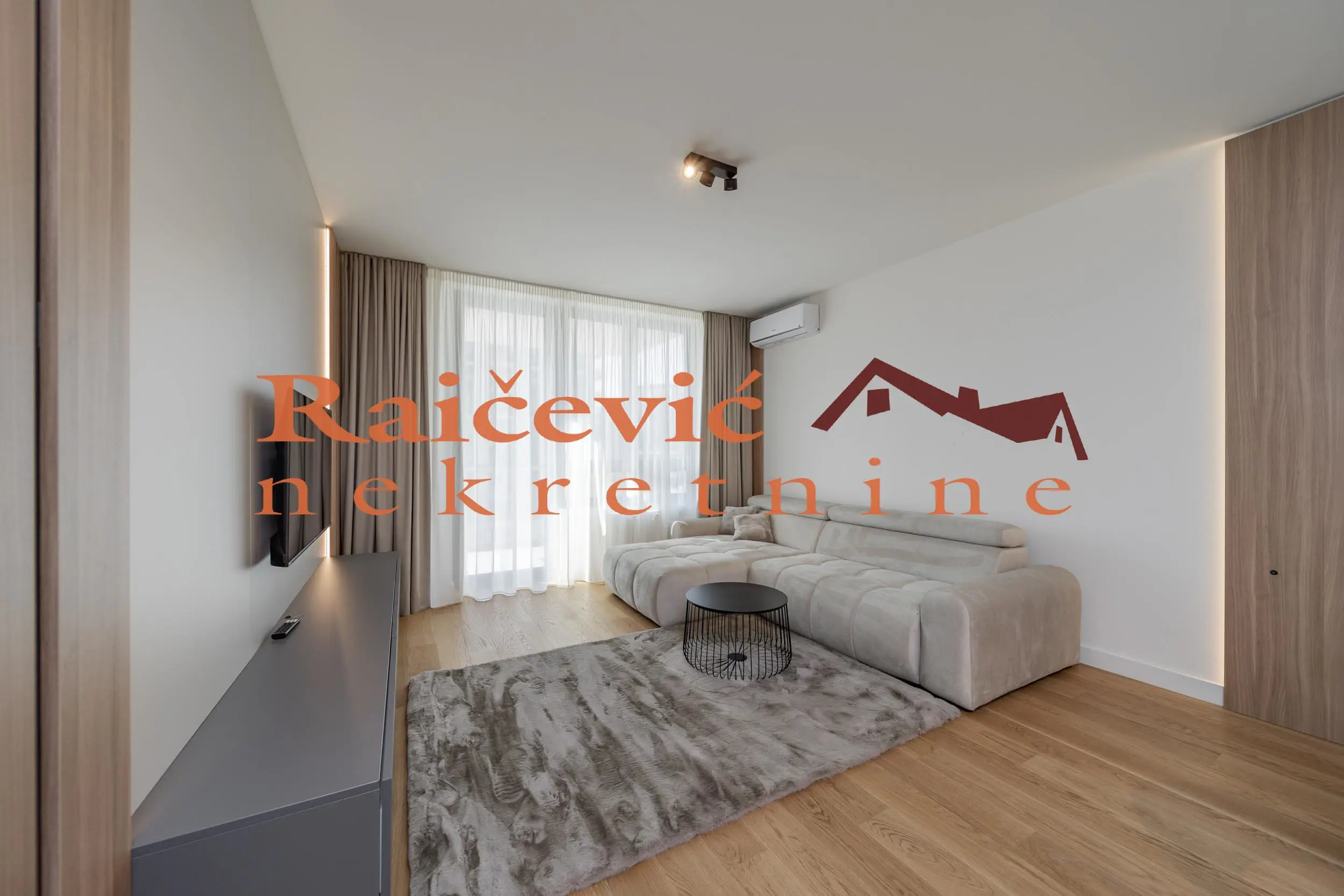 Dvosoban stanovi Savski venac Beograd na vodi 1000 evra 