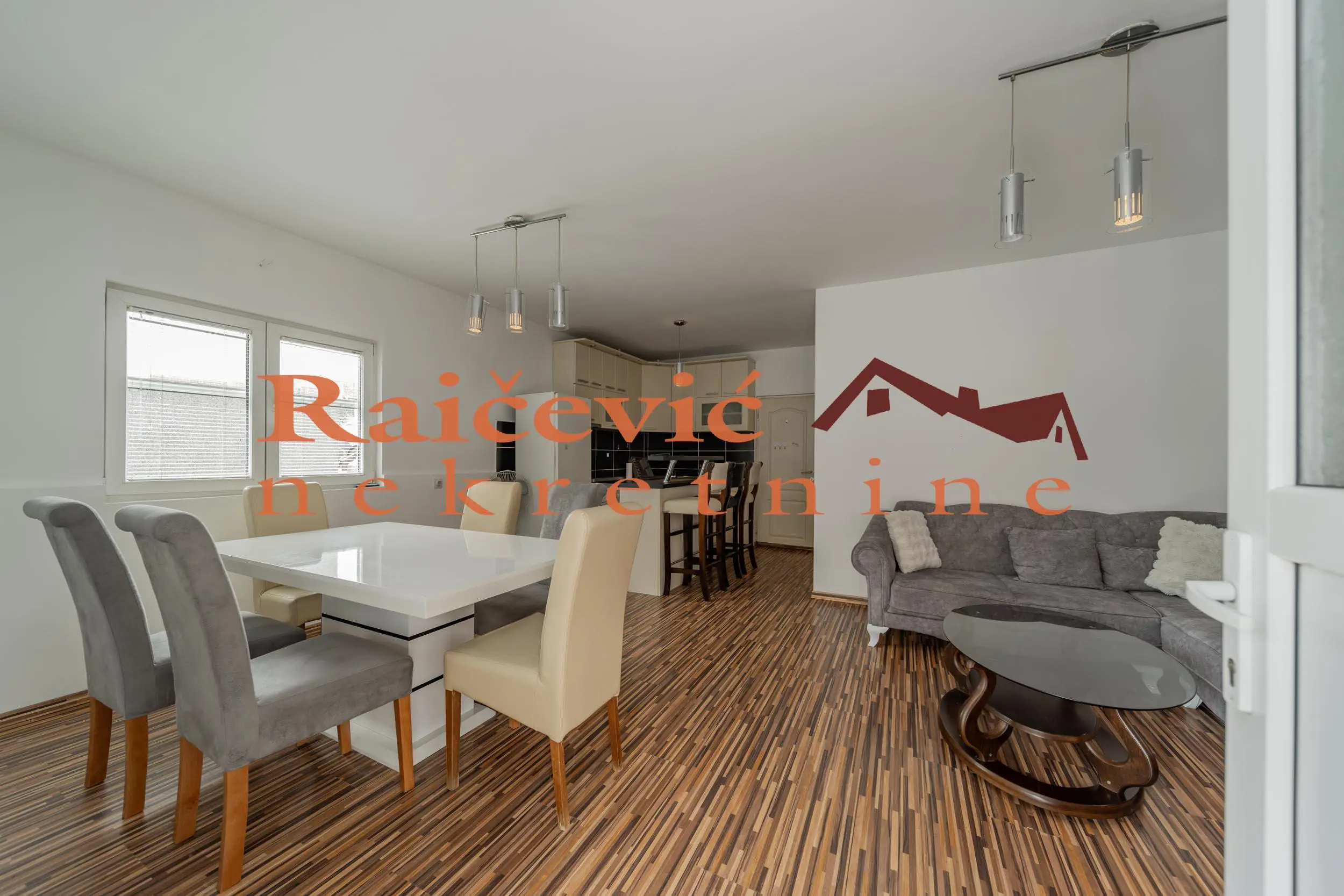 Dvosoban stanovi Voždovac Medaković 2 400 evra 