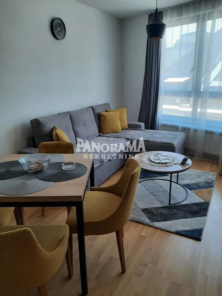 ZLATIBORSKI OKRUG Zlatibor Dvosoban stanovi 125000 evra 