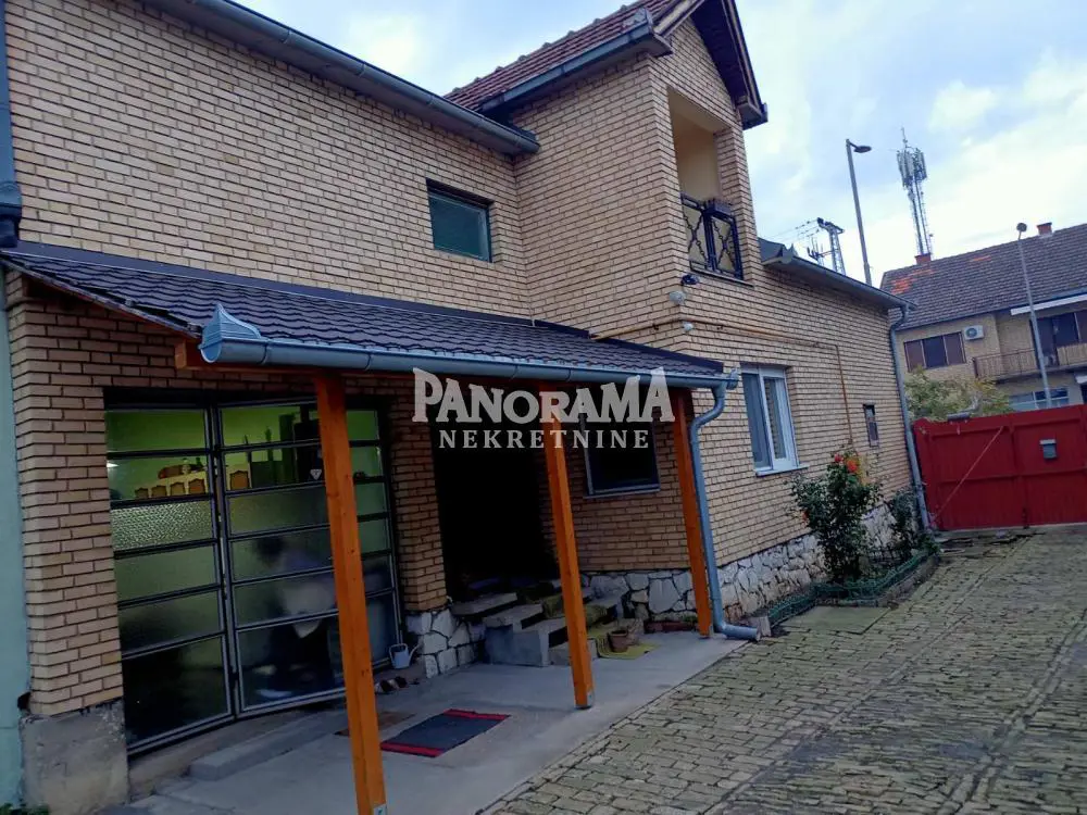 kuće SREMSKI OKRUG Svetog Save 