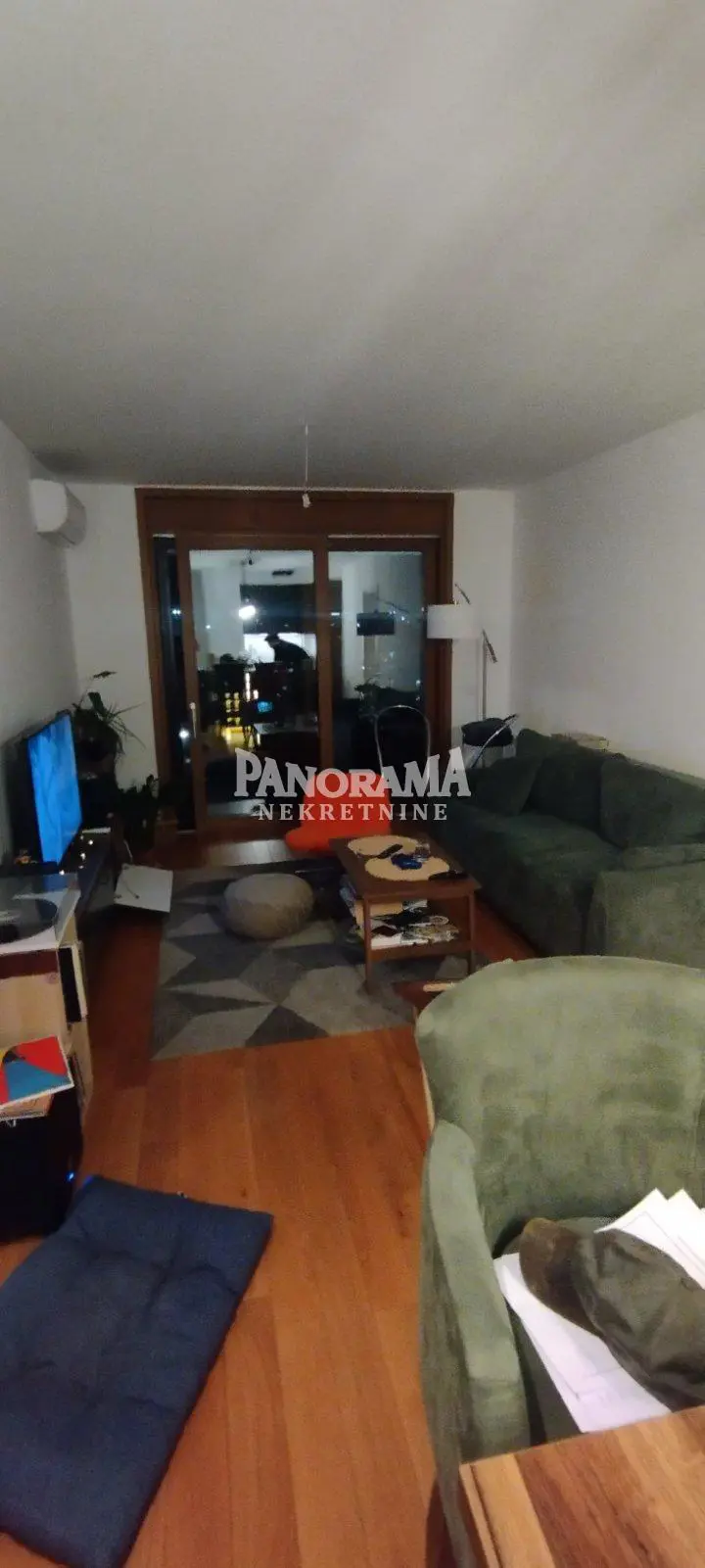  novogradnja Trosoban stanovi Novi Beograd Bežanijski blokovi (61 do 64) 385000 evra 