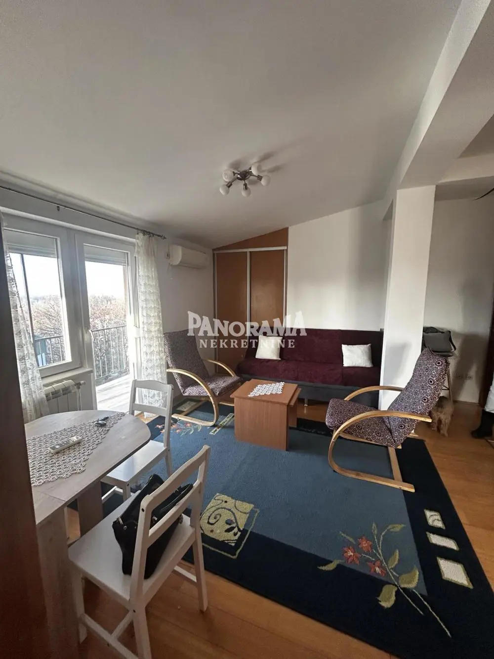 Dvoiposoban stanovi Čukarica Banovo brdo 550 evra 