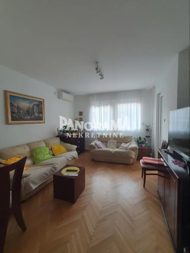 Beograd Vračar Troiposoban stanovi 360000 evra 