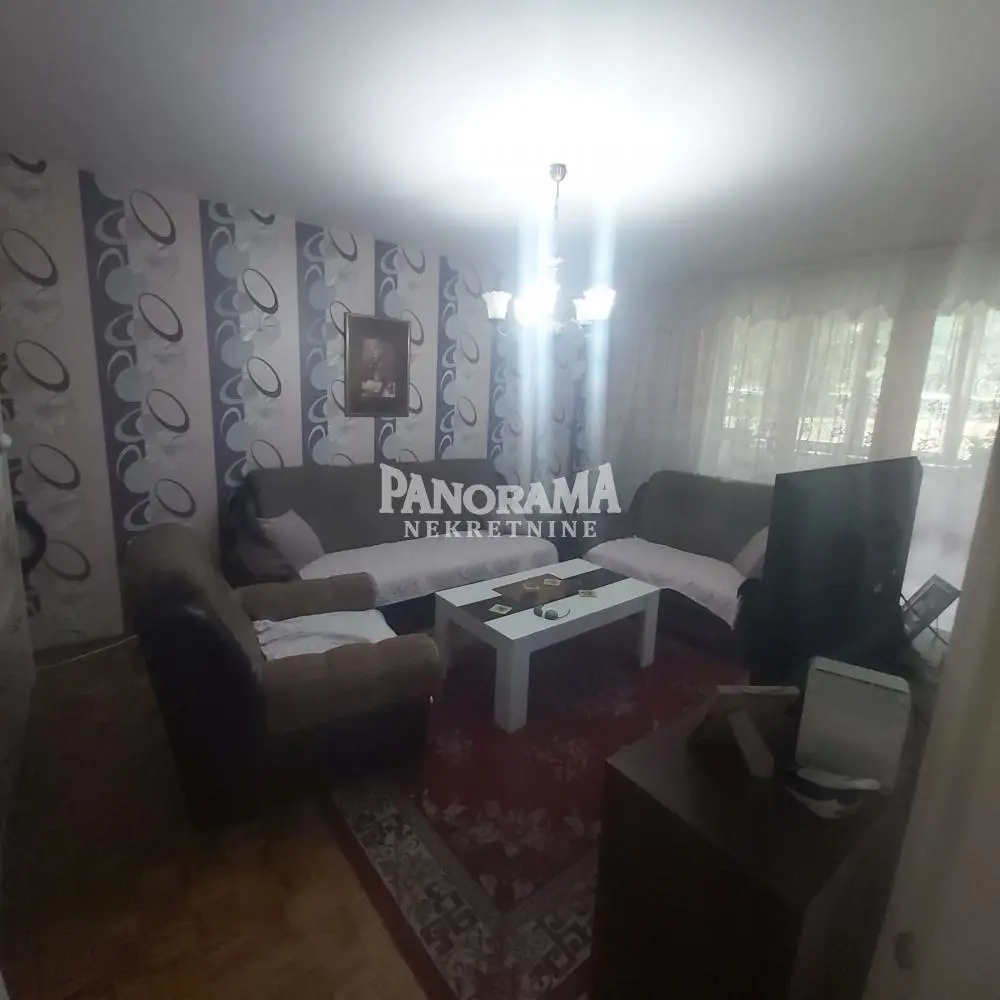 Dvoiposoban stanovi Rakovica Kanarevo Brdo 210000 evra 