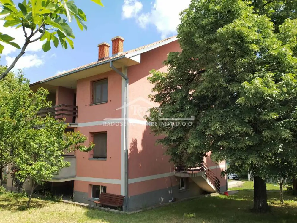 kuće Čukarica Velika Moštanica 128000 evra 