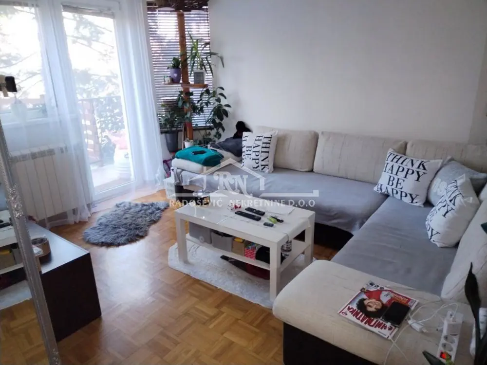 Dvoiposoban stanovi Rakovica Petlovo Brdo 115000 evra 