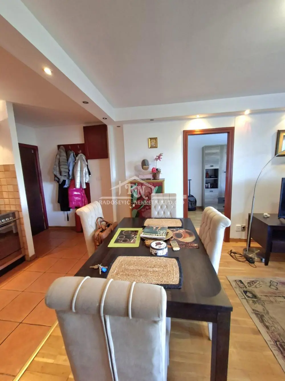 Dvoiposoban stanovi Novi Beograd Blok 28 750 evra 