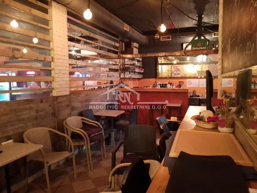 Beograd Voždovac poslovni prostor 62000 evra 