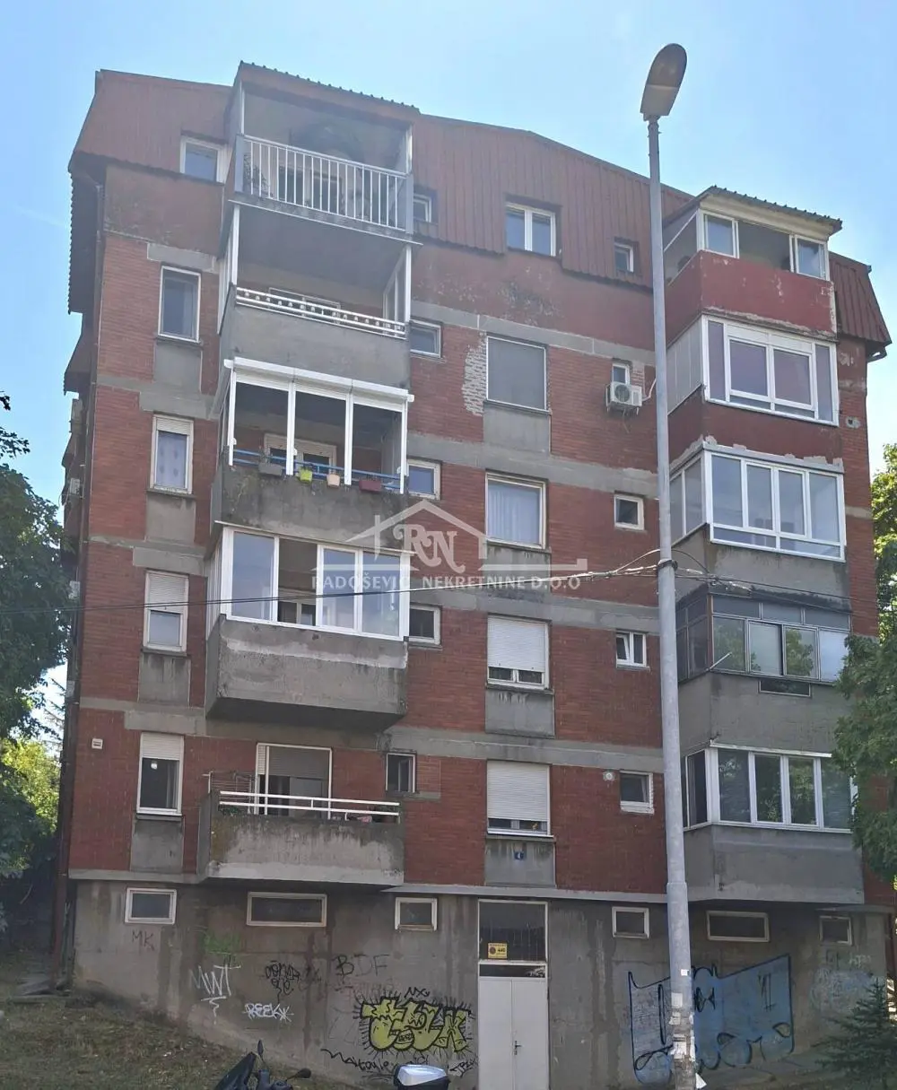 Beograd Rakovica Jednoiposoban stanovi 350 evra 