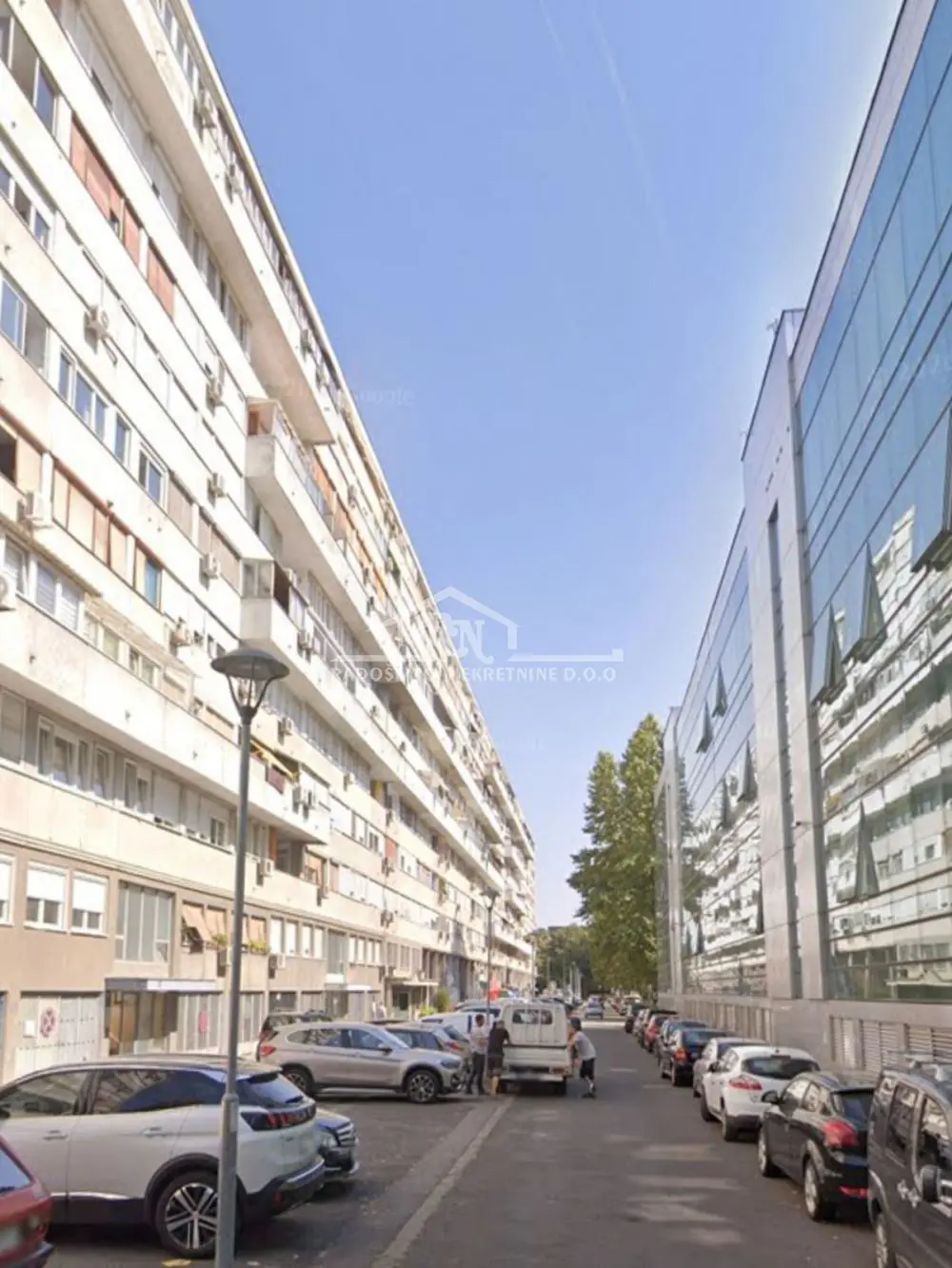 Dvosoban stanovi Novi Beograd Fontana i Hala sportova 162000 evra 