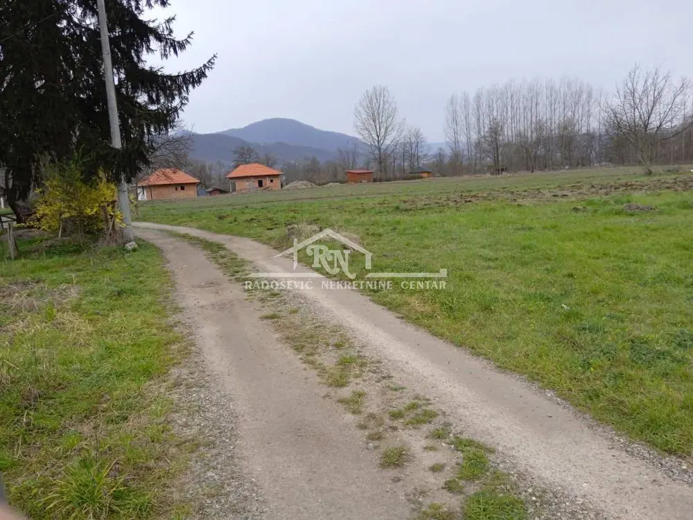 MAČVANSKI OKRUG Ljubovija plac 82500 evra 