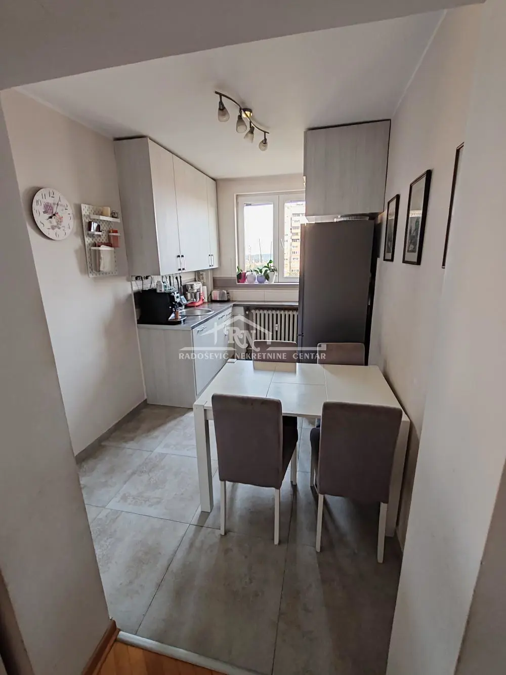 Dvoiposoban stanovi Palilula Karaburma 178500 evra 