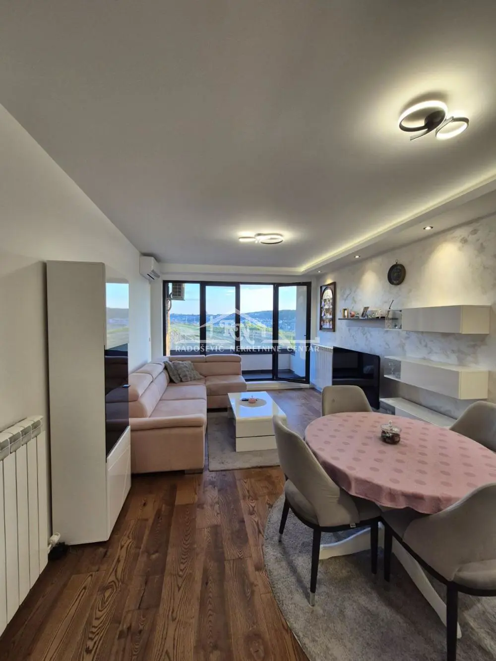 stanovi Beograd Slanački Put Trosoban 