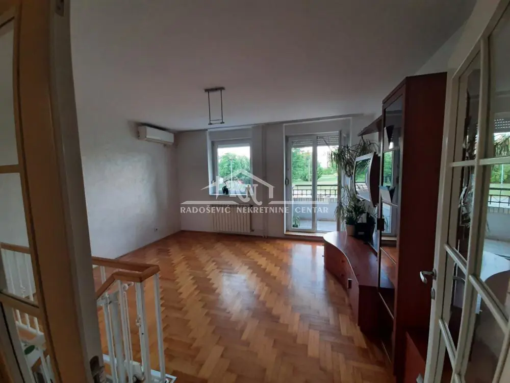 Beograd Novi Beograd Dvosoban stanovi 500 evra 
