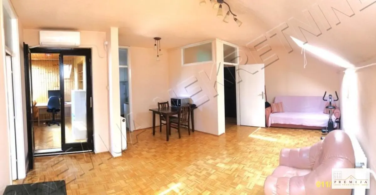  uknjizeni Dvosoban stanovi Savski venac Dedinje 179900 evra 
