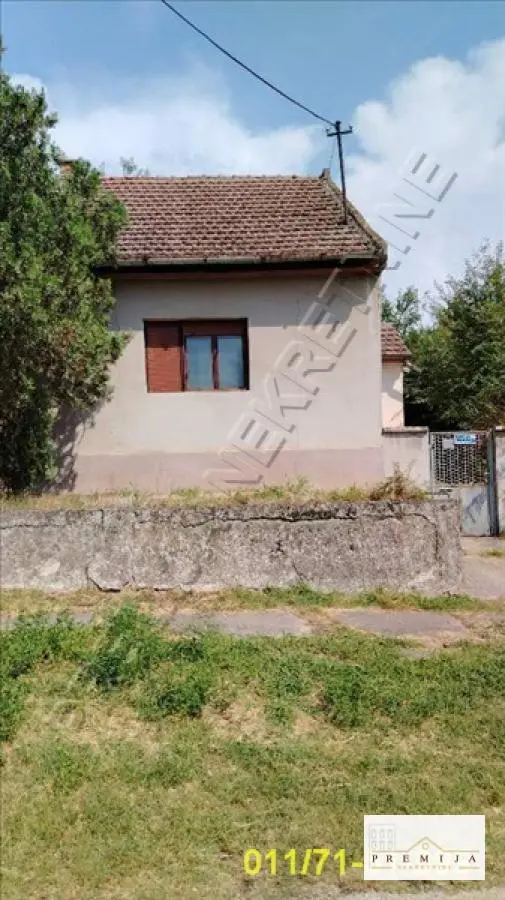 Titel Gradska Lokacija  uknjizeni kuće 27000 evra 