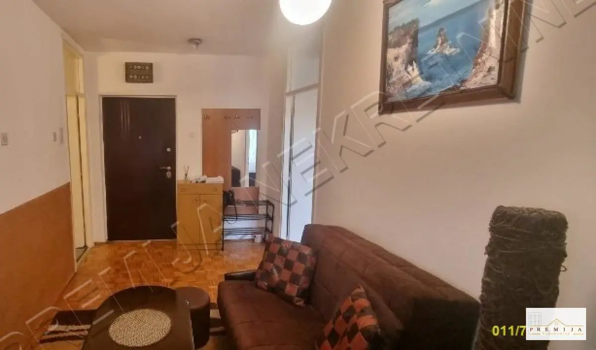  uknjizeni Jednoiposoban stanovi Novi Beograd Savski blokovi (44 45 70 70a) 155000 evra 