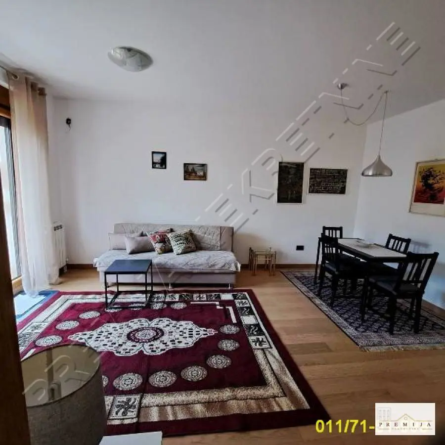  uknjizeni  novogradnja Dvosoban stanovi Vračar Hram 800 evra 