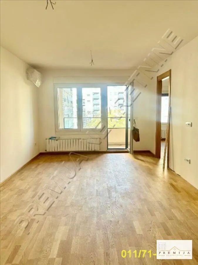 Beograd Vračar  novogradnja  uknjizeni stanovi 285000 evra 