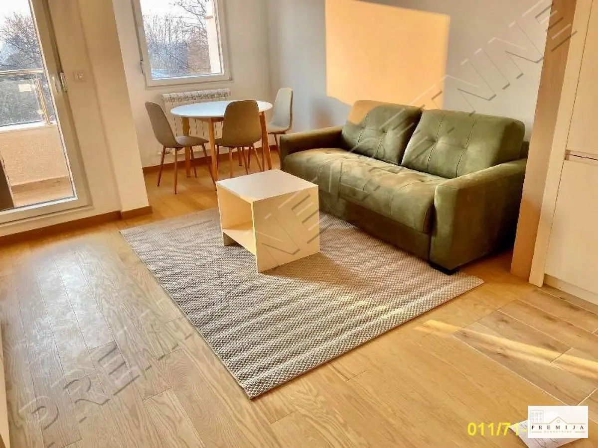  uknjizeni  novogradnja Dvosoban stanovi Zvezdara Zvezdara lokacija 700 evra 