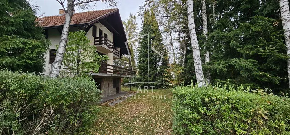 kuće Zlatibor Golija 380000 evra 