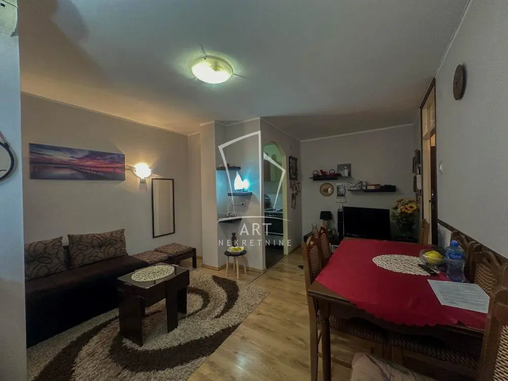 Dvoiposoban stanovi Novi Beograd Blok 28 184000 evra 