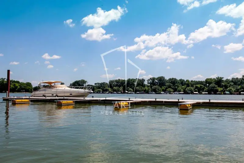 Beograd Novi Beograd ugostiteljski objeka 220000 evra 